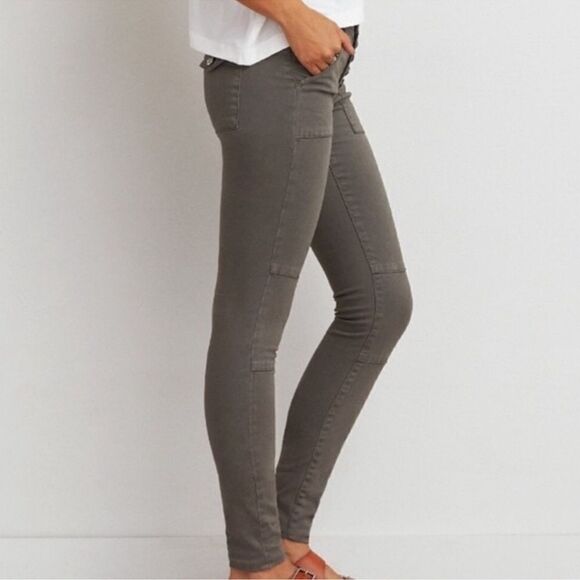 AEO Sateen X Super Stretch Button Fly Skinny Jeggings Size 4R - Picture 1 of 7